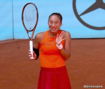 奇葩！WTA遭遇大停电，比赛全部取消，郑钦文因祸得福