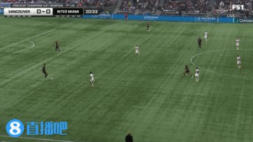 png电子网站秀🤯梅西背身接球顺势挑球过人，被对手犯规放倒