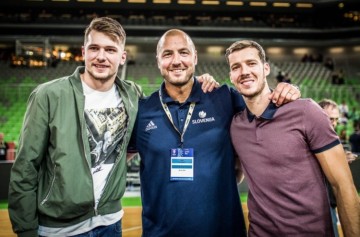 png电子官网Stein：独行侠助教米利奇将离开球队 他不想待在少了东契奇的队伍