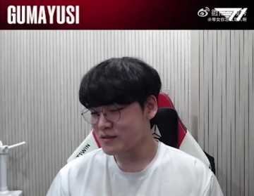 png电子网站泪目！Gumayusi回复弹幕：我Gumayusi可是个不懂放弃为何物的男人