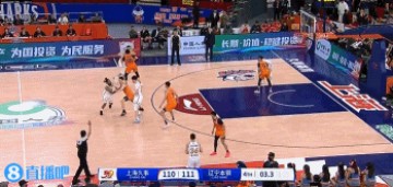 电子png游戏不给犯规机会🙃张镇麟接发球直接把球往天上扔 留下0.5秒