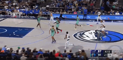 png电子官网收你们来了！欧文花式秀单打 连投带罚连得7分带队占据主动