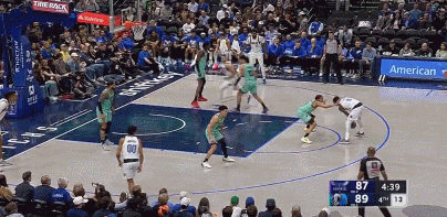 png电子官网收你们来了！欧文花式秀单打 连投带罚连得7分带队占据主动