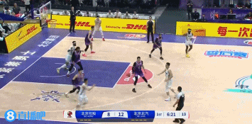 png电子网站球队大脑！陈盈骏首节各种高难度进球 7中4贡献9分2助1断