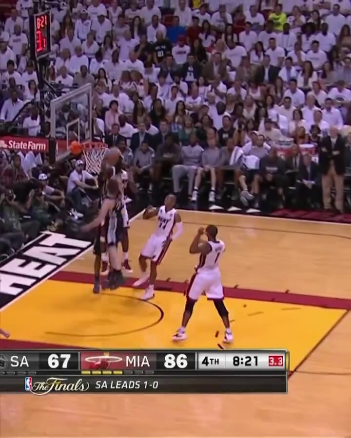 png电子平台斯普利特：每年媒体都要发我被詹姆斯大帽的视频 不过确实精彩